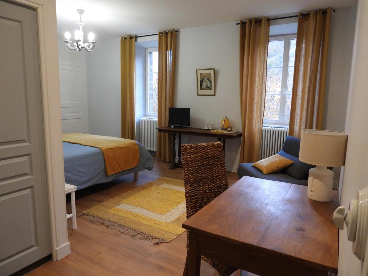 Le Figarelou Bed & Breakfast Thiezac Luaran gambar